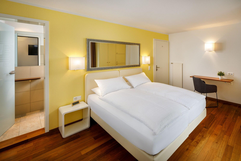 Bedroom 3, APARTHOTEL Familie Hugenschmidt, Zürich