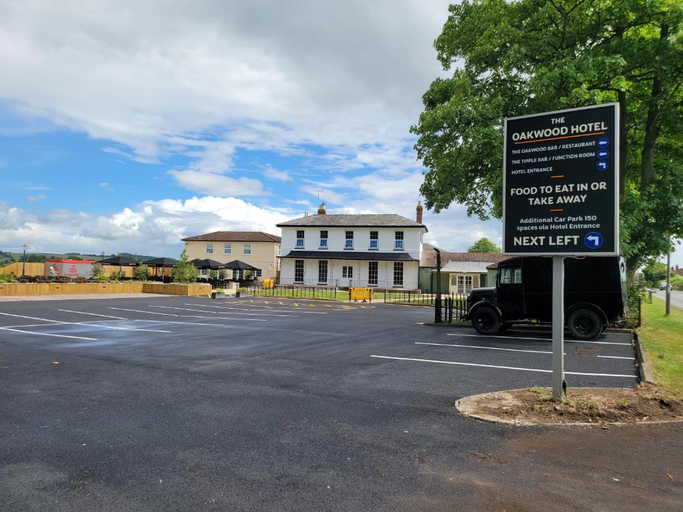 Exterior & Views 1, The Oakwood Hotel, Gloucestershire