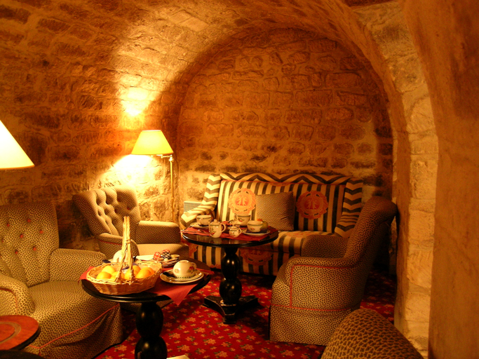 Others 2, Prince de Condé, Paris