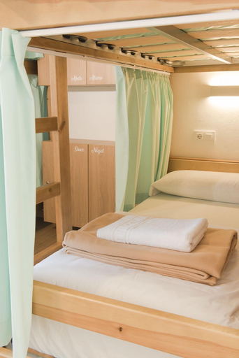 Bedroom 3, Albergue La Yalga, Asturias