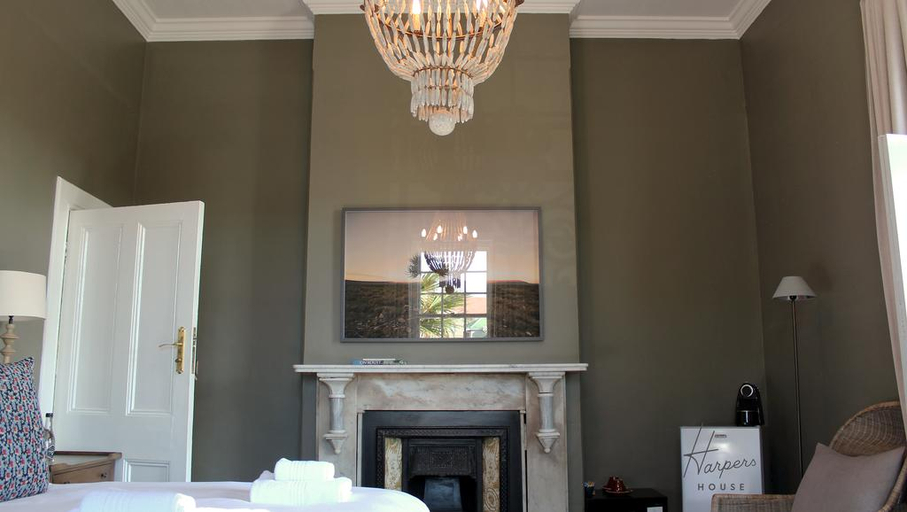 Room 5, Harpers House, City of Cape Town
