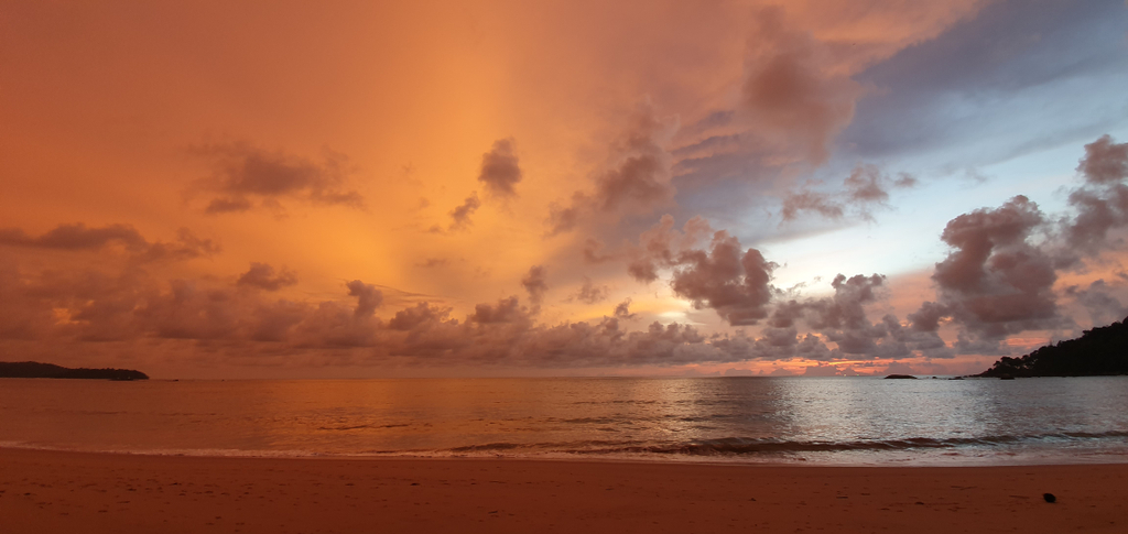Beach 5, The Anda Mani Khaolak Beachfront Villas, Thai Mueang