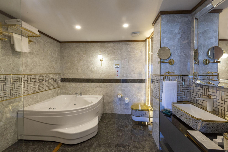 Bathroom 4, Cabir Deluxe Hotel Sapanca, Izmit