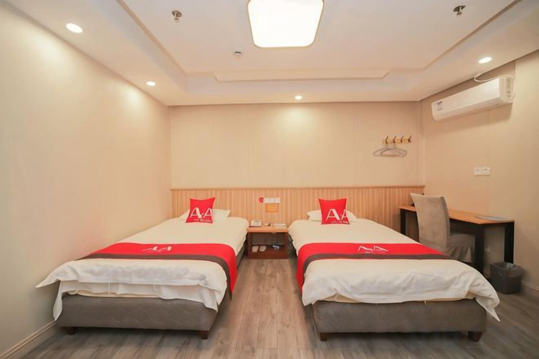 Bedroom 3, A&A Chain Hotel (Chuansha East Huaxia Road Subway Station), Shanghai