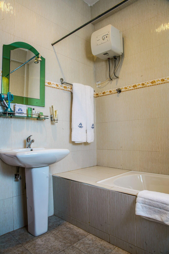 Bathroom, Narpo Hotels, Accra