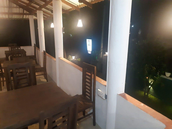 Food & Drinks 5, Hope Residence, N. Palatha East