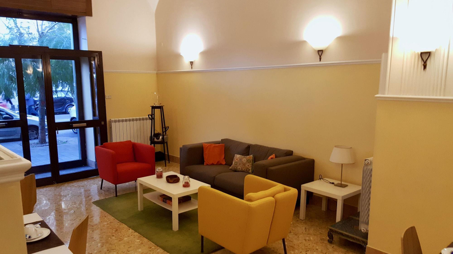 Public Area 2, Hotel Fiorentina, Napoli