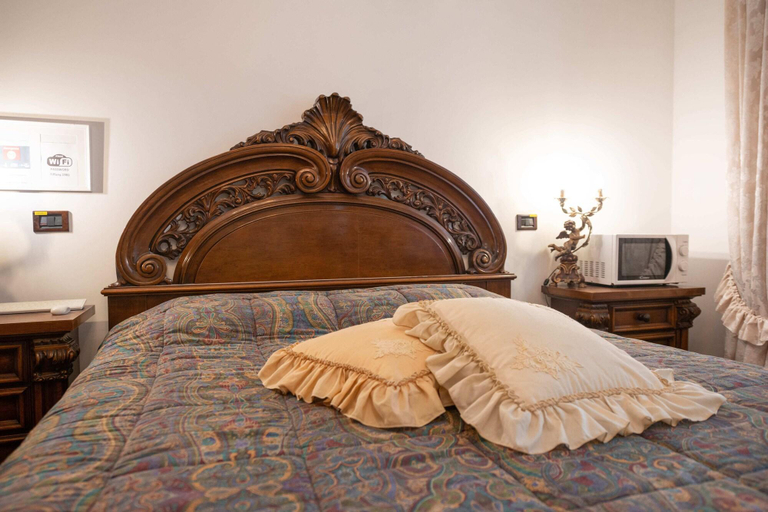 Bedroom 3, B&B Family First, Bergamo