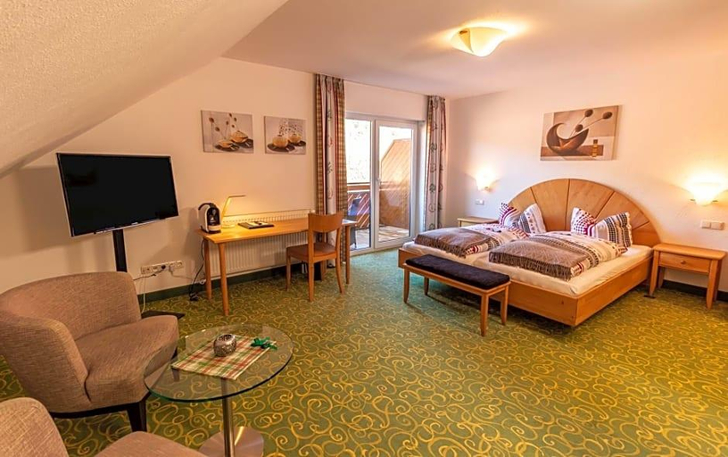 Bedroom 4, Landhotel Kuhler Grund, Bergstraße