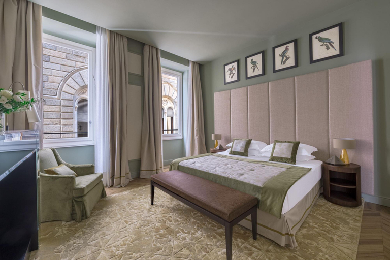 Room 2, Palazzo Signoria Luxury Apartments, Florence