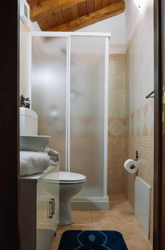 Bathroom 5, B&B Anthea, Catania