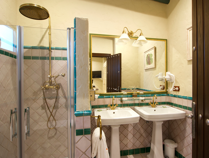 Bathroom 4, La Malvasia, Huelva
