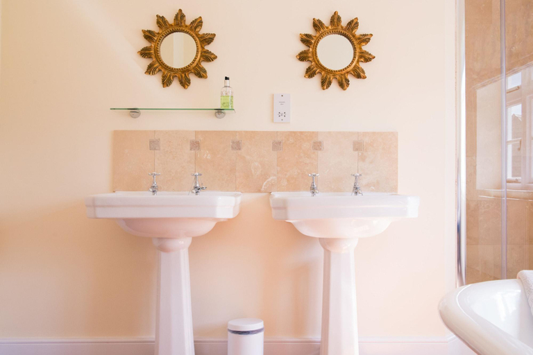 Bathroom 4, Huntlands Farm, Herefordshire