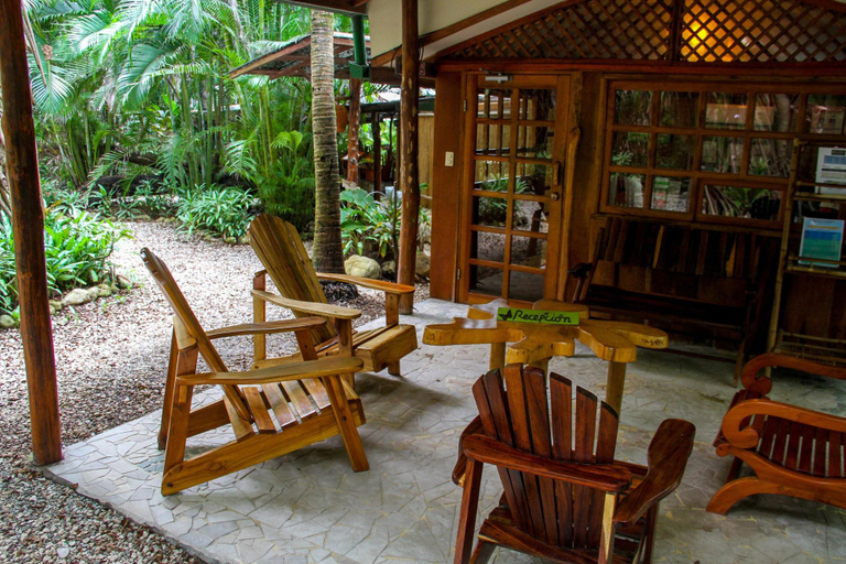 Public Area, Tropico Latino, Puntarenas