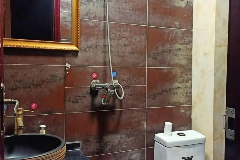Bathroom, Pingyao Jiaxin Guesthouse, Jinzhong