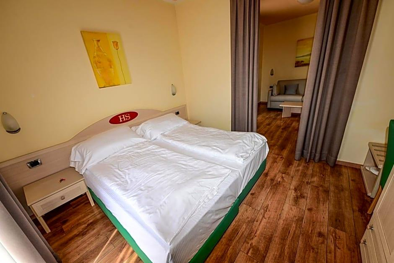 Bedroom 4, Hotel Sole - La Fenice, Brescia