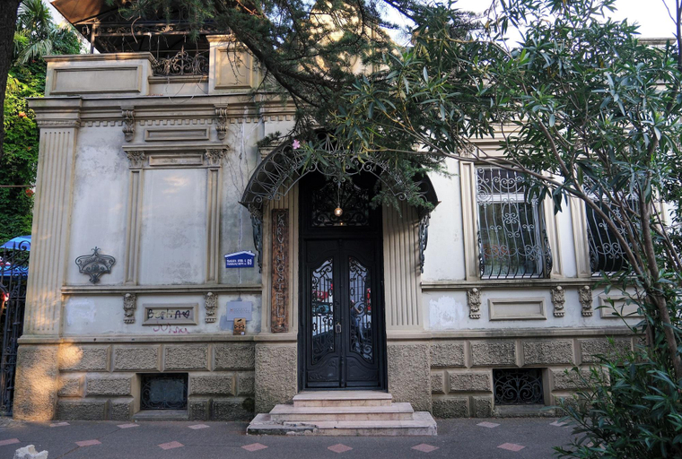Exterior & Views 2, Karvi Hostel & Suites, Batumi