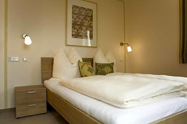 Room 3, Donau, Donau-Ries