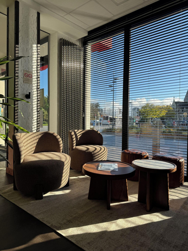 Public Area 2, Hotel Le Cercle, Manche