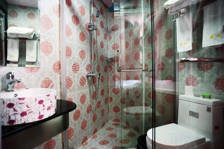 Bathroom 4, Chenxiang Fashion Hostel, Shanghai