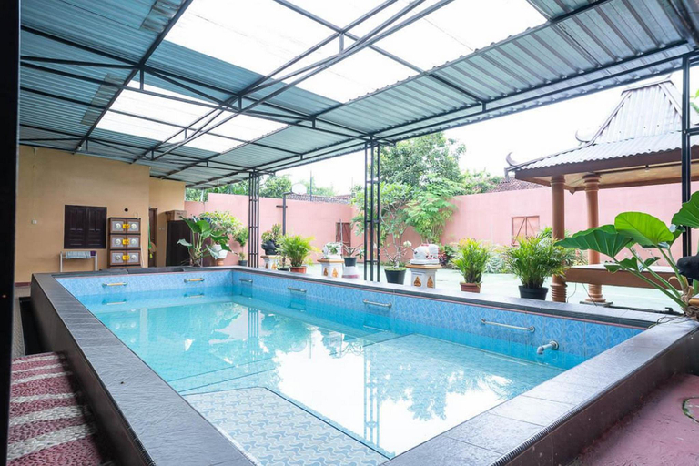 Pool, Koolkost Syariah Jalan Cangkringan Kaliurang, Sleman