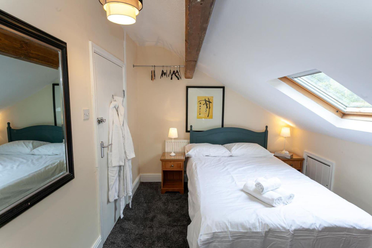 Room 2, Townhouse No 12, Kirklees