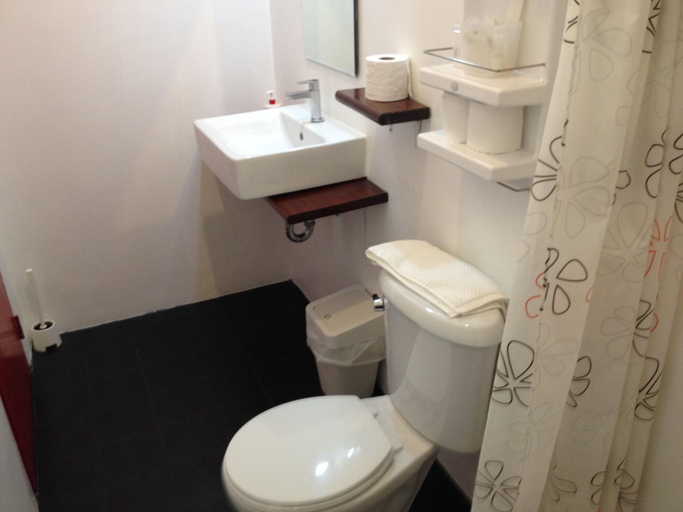 Bathroom 4, Barefeet Naturist Resort, Lat Phrao