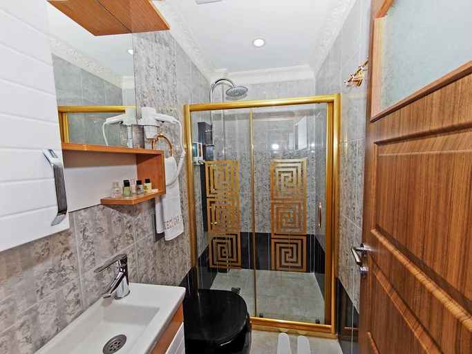 Bathroom 4, Sirkeci Gar Hotel, Fatih