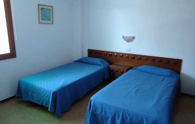Bedroom 3, Apartamentos Fayna, Las Palmas