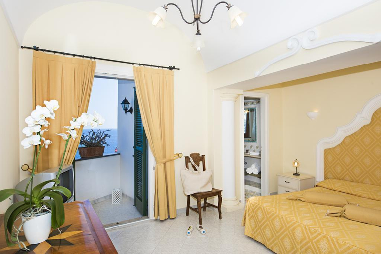 Bedroom 3, Alcione Residence, Salerno