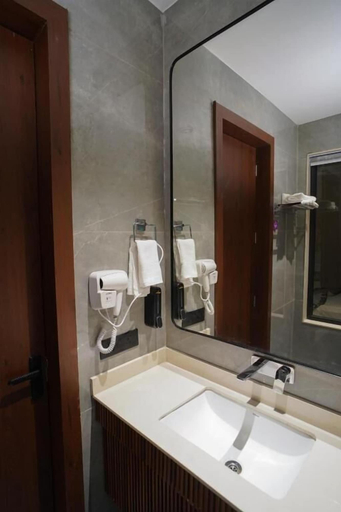 Bathroom 3, Hotel Shivora, Bathinda