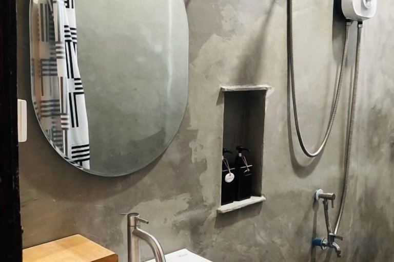 Bathroom 3, nine guesthouse, Muang Chiang Rai