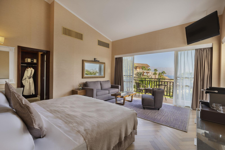Bedroom 2, Royal Shangrila