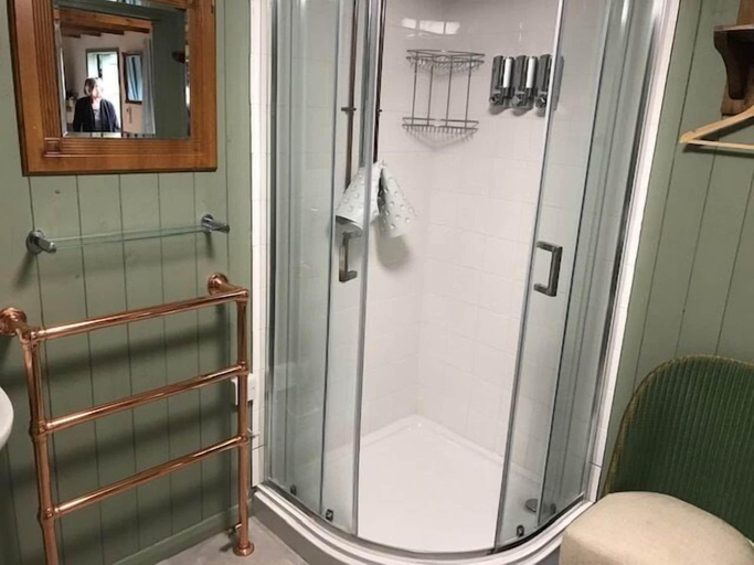 Bathroom 3, Chalk And Cheese, Cambridgeshire