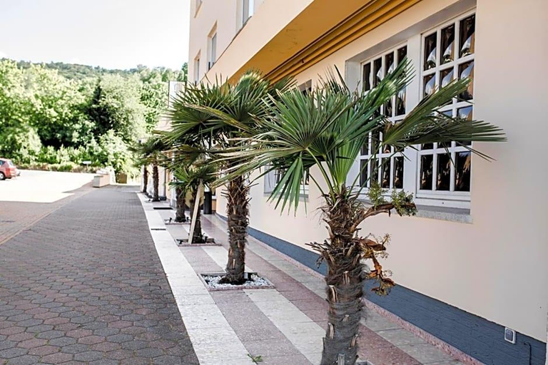 Exterior & Views 2, Bach Hotel Zur Porta, Minden-Lübbecke