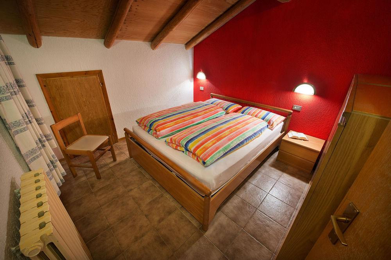 Bedroom 3, Adele, Sondrio