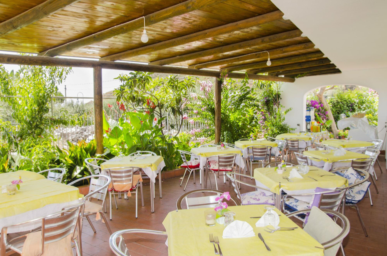 Food & Drinks 5, Hotel Villa Bernardina, Napoli