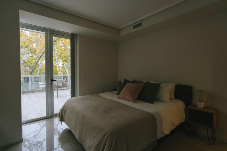 Room 3, Le Montreal Apart Hotel, Capital