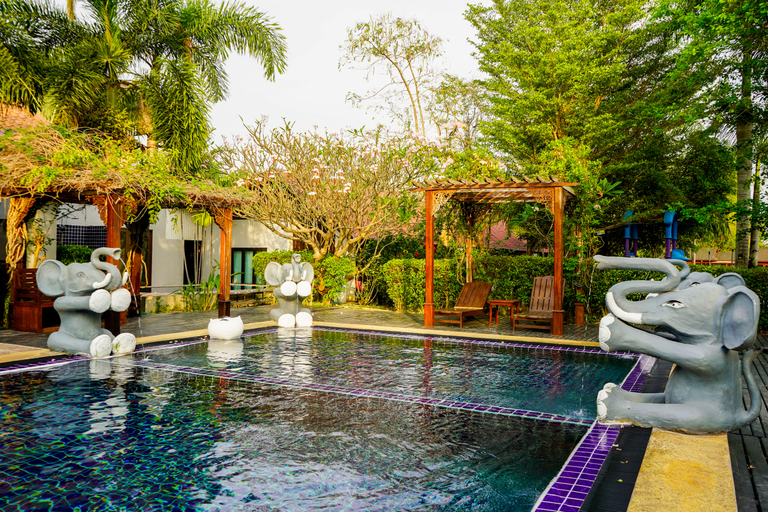 Pool 4, Baankiangnam Pattaya , Bang Lamung