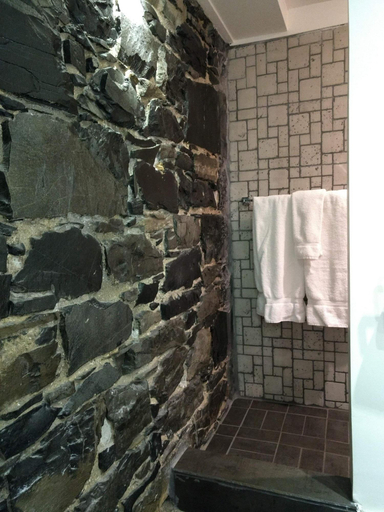 Bathroom 4, C3 - Hotel art de vivre, Communauté-Urbaine-de-Québec