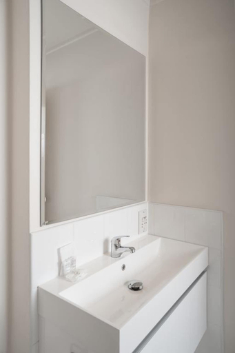 Bathroom, West Plaza Hotel, Wellington