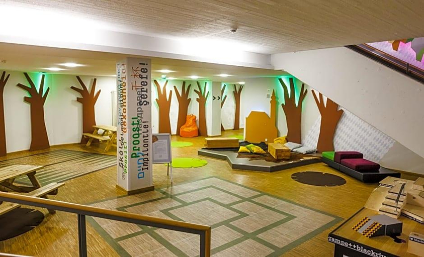 Lobby 3, Jugendherberge München Park, München