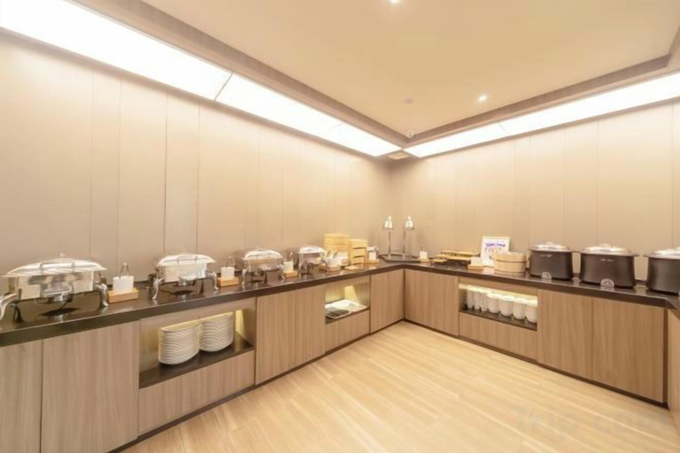 Food & Drinks 5, HanTing Hotel (Zhengzhou Nanyang Road Haitansi Subway Station), Zhengzhou