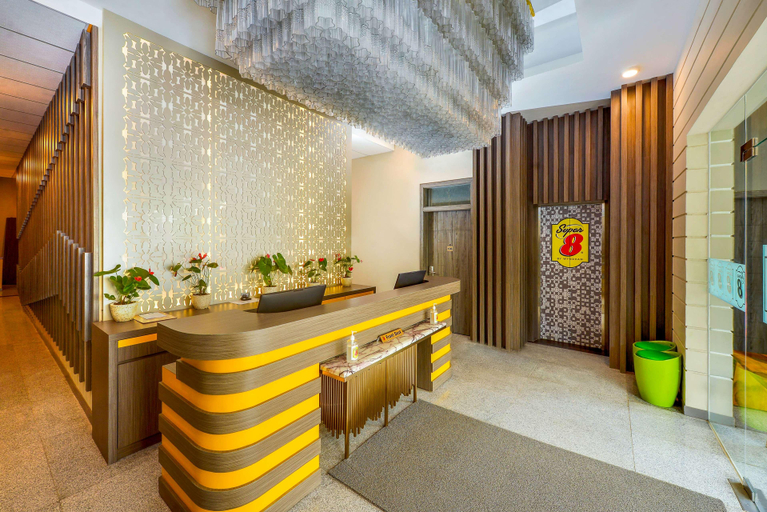 Lobby 3, Super 8 By Wyndham Solo Indonesia, Solo