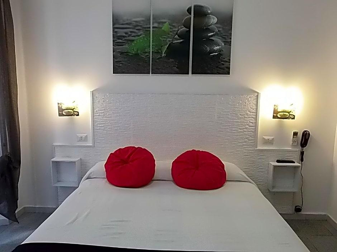 Room 5, Birillo, La Spezia