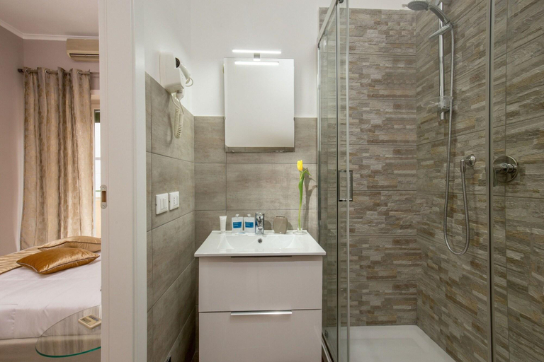 Bathroom 4, Cf Rome Rooms, Rome