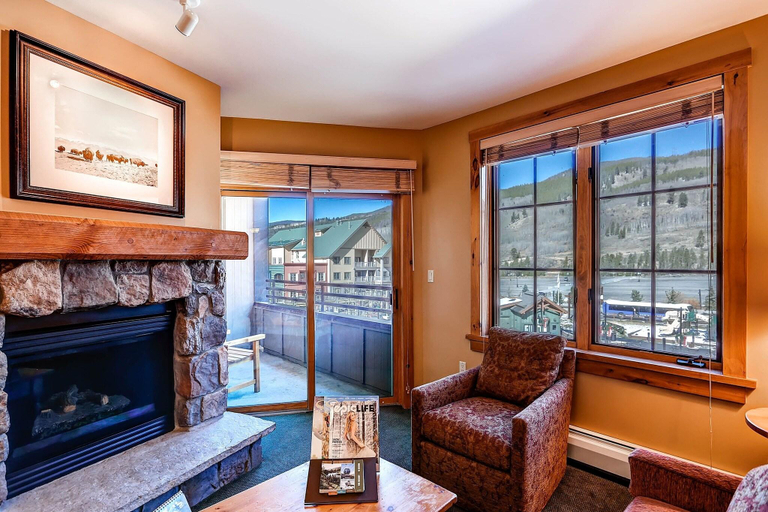 Public Area 2, Dakota Lodge , Summit