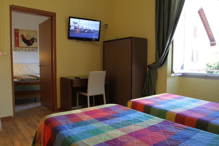 Bedroom 4, Hotel Domodossola, Verbano-Cusio-Ossola