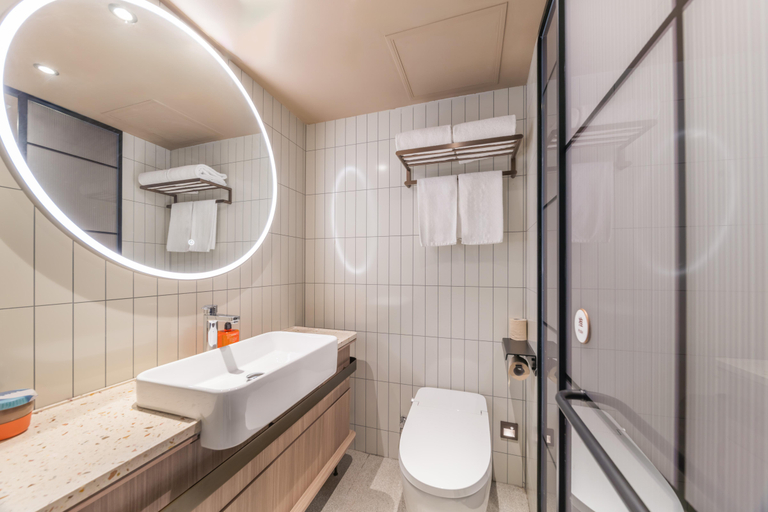 Bathroom 4, Orange Hotel (Guangzhou Tianhe Gangding), Guangzhou