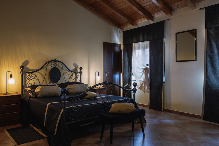 Bedroom 2, B&B Anthea, Catania